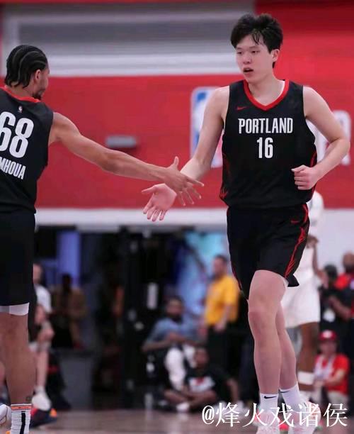 开拓者再胜火箭！杨瀚森替补2+1+1杜兰特30+12